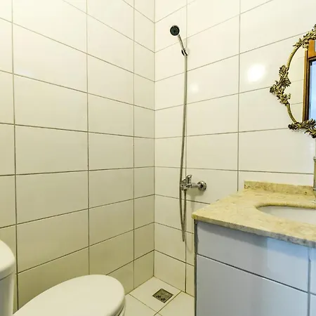 Мини-отель Duplex House With Shared Pool Near Beach In
